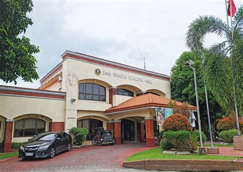 Dr. THERESE OLIVEROS, Tarlac City and Santa Ignacia, .